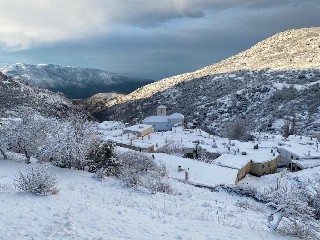 "Casa Ibero" Bubion, Alojamiento Turistico Rural Pension Buitenkant foto