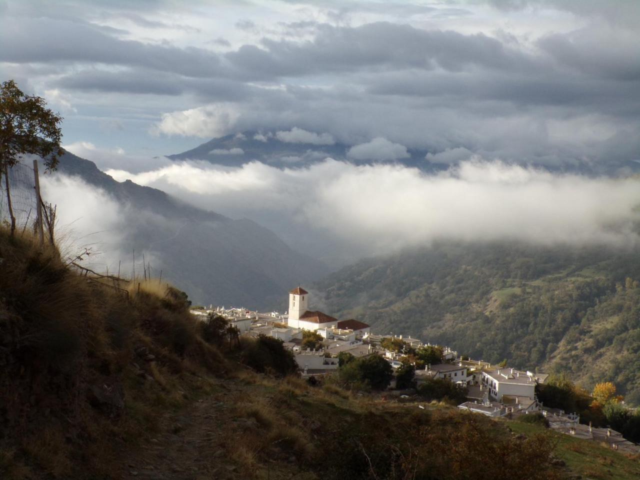 "Casa Ibero" Bubion, Alojamiento Turistico Rural Pension Buitenkant foto